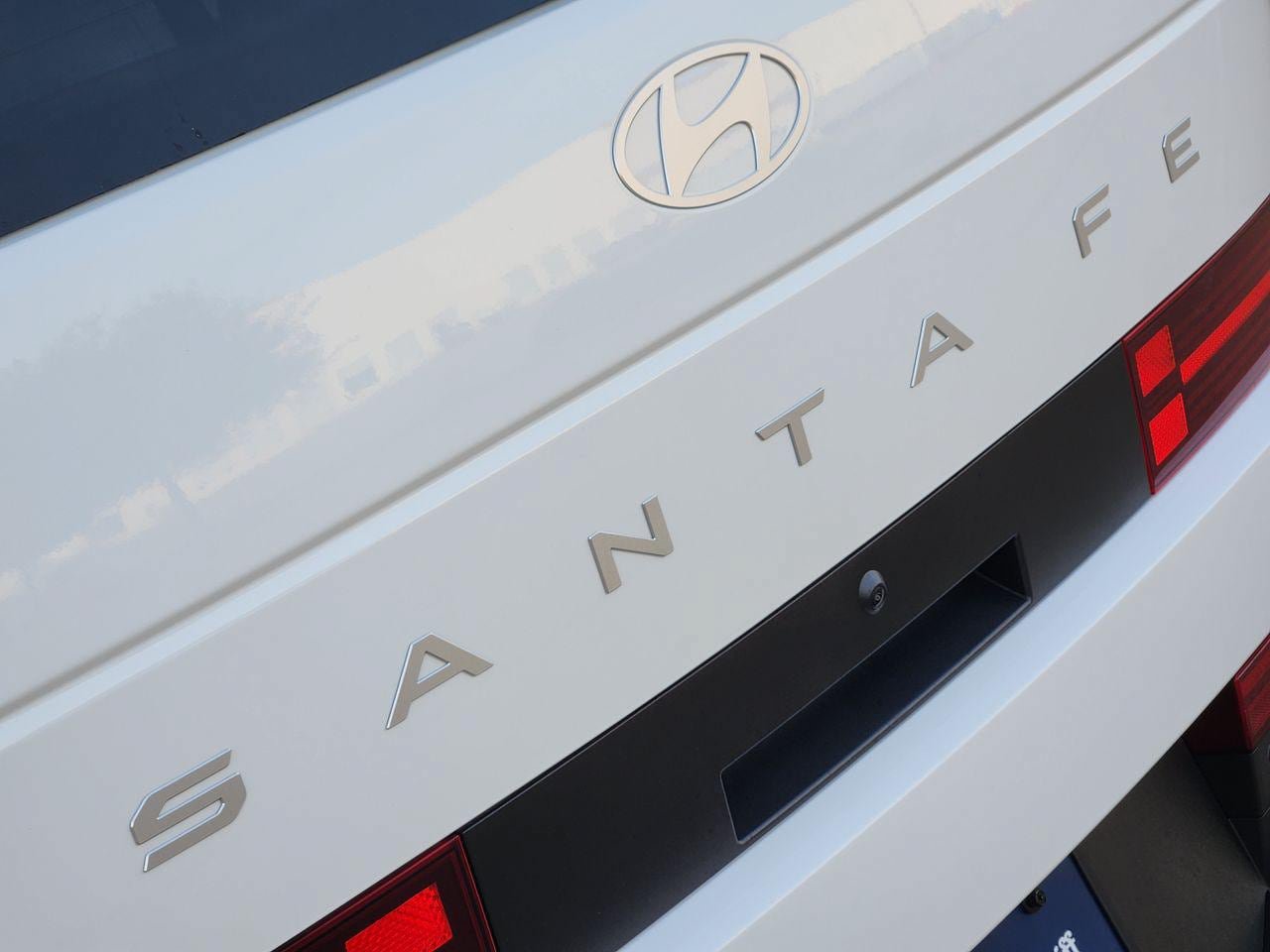 New 2027 Hyundai Santa Fe SE FWD image 9