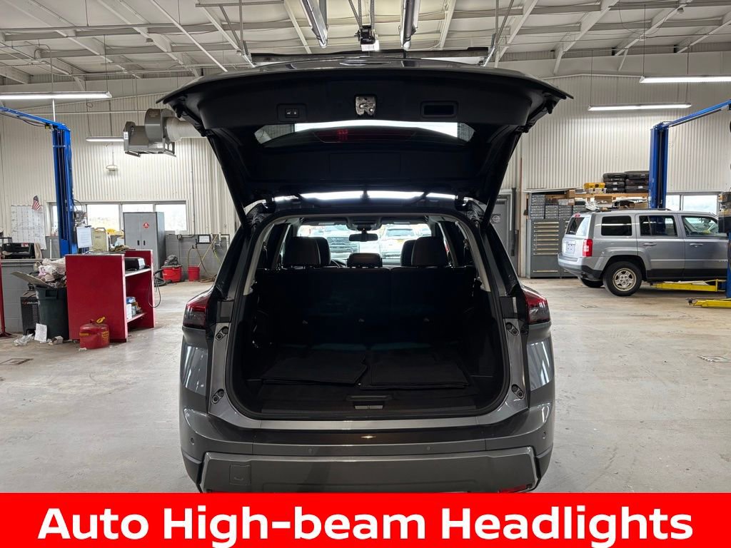 Certified 2026 Nissan Rogue SL AWD/4WD image 16