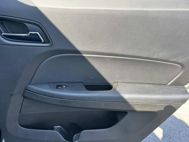 Used 2015 Chevrolet Equinox LS FWD image 22