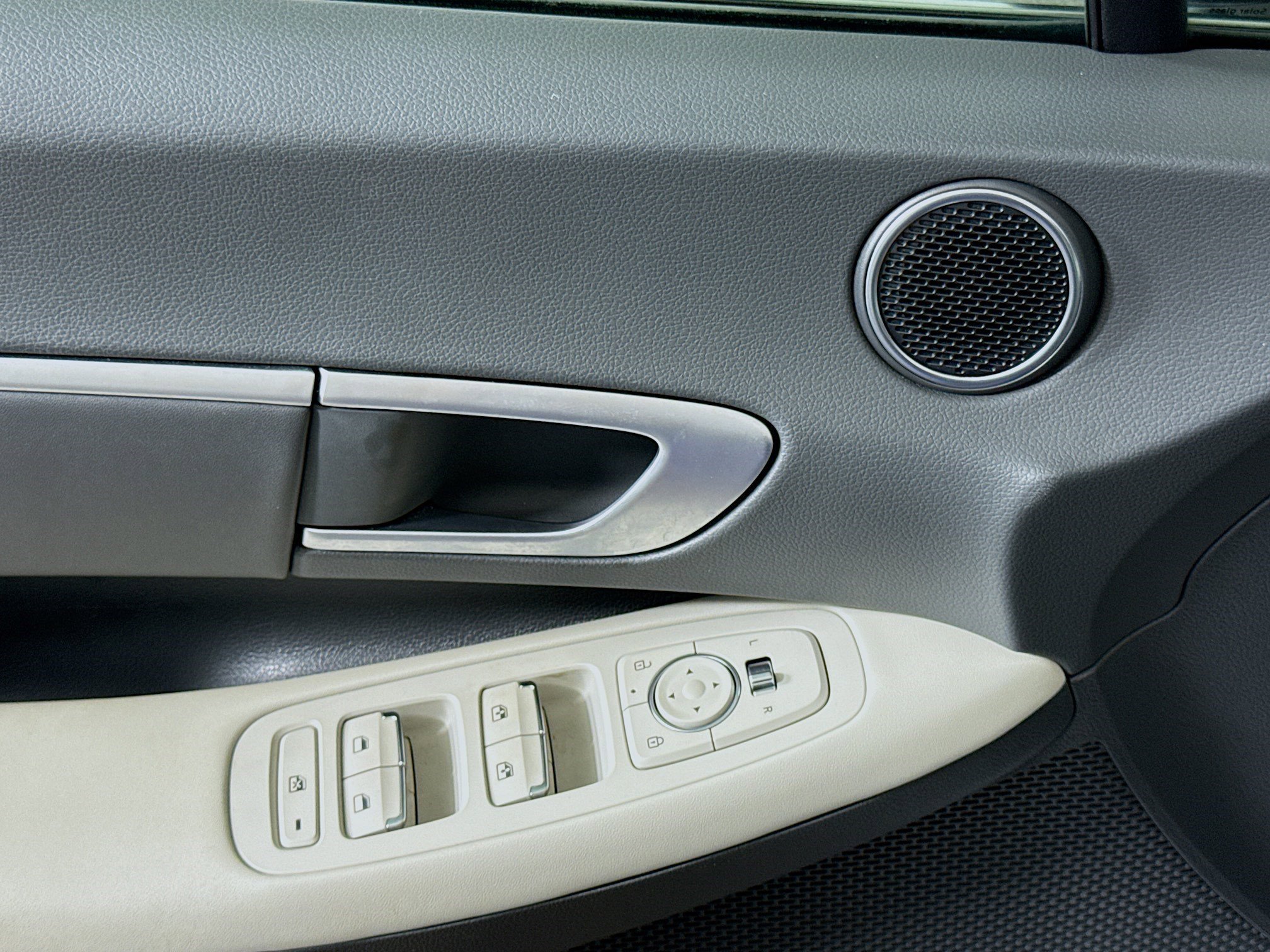 Used 2025 Hyundai Sonata SEL image 24