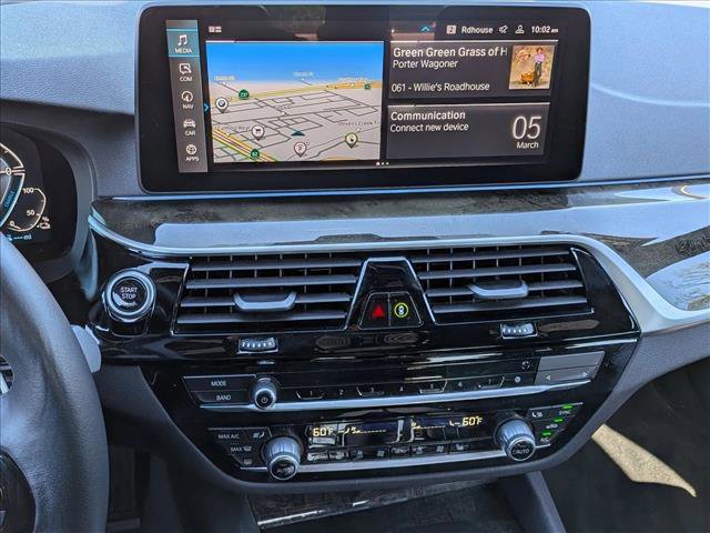 Used 2023 BMW 530e w/ Premium Package image 14