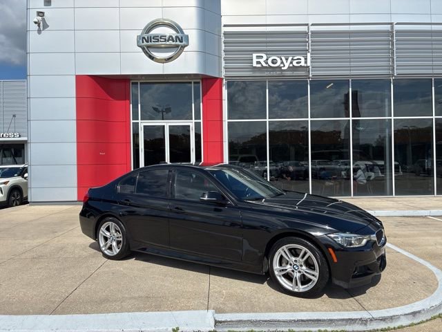 Used 2017 BMW 330i xDrive Sedan image 1