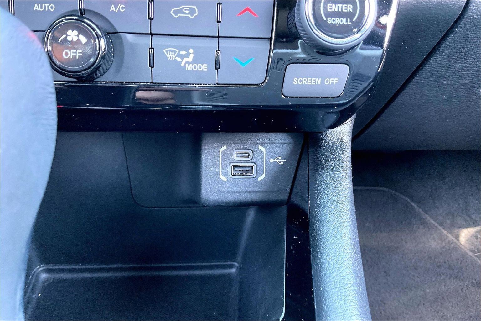 Certified 2022 Jeep Compass Limited image 21