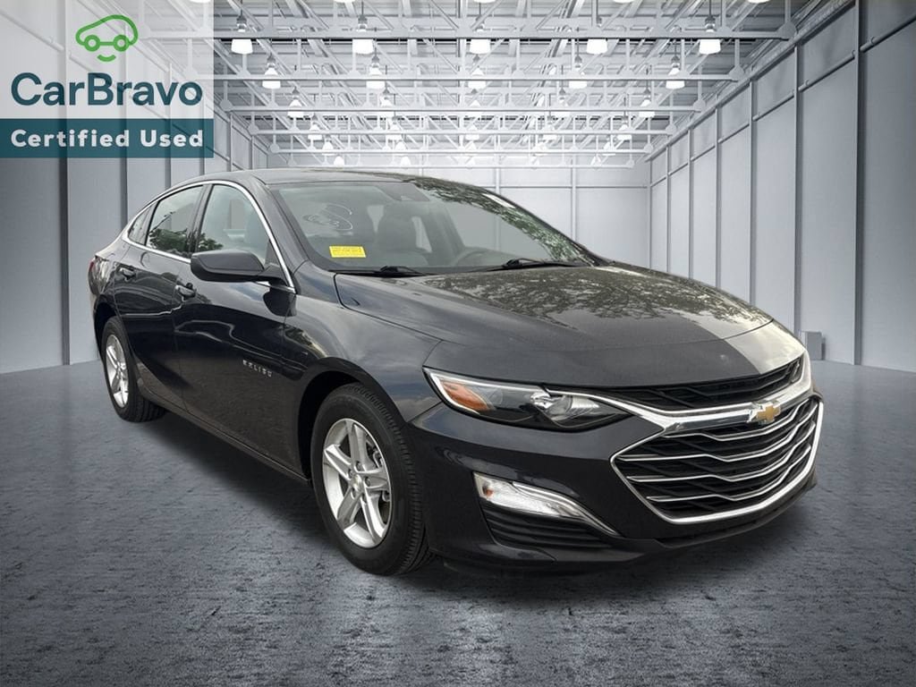 Certified 2022 Chevrolet Malibu LS w/ Driver Confidence Package II FWD image 6