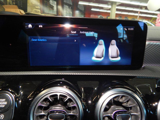 Used 2025 Mercedes-Benz CLA 250 4MATIC image 25