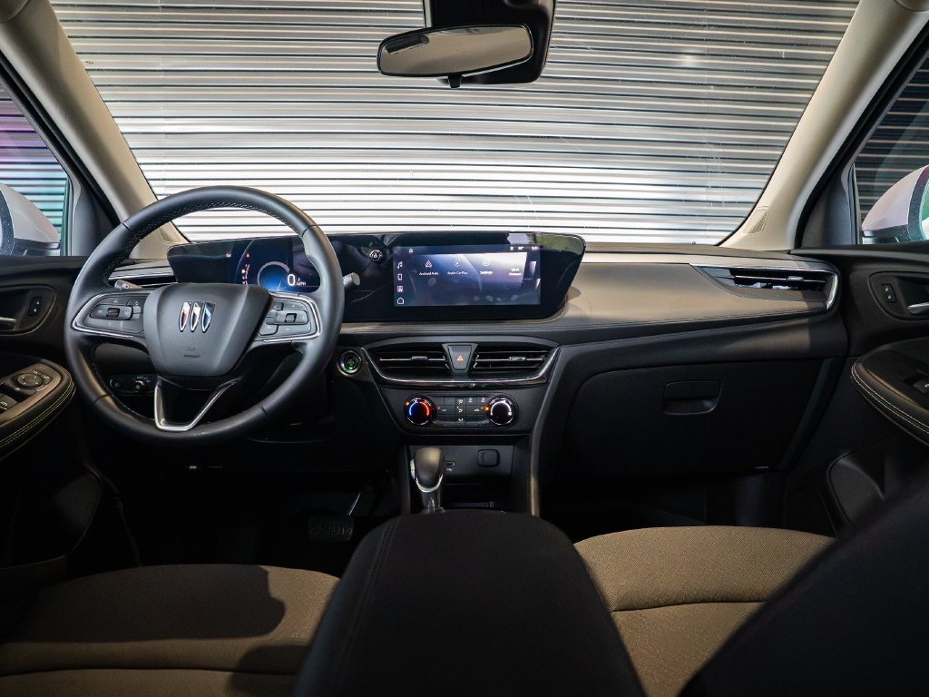 Used 2025 Buick Encore GX Preferred FWD image 25