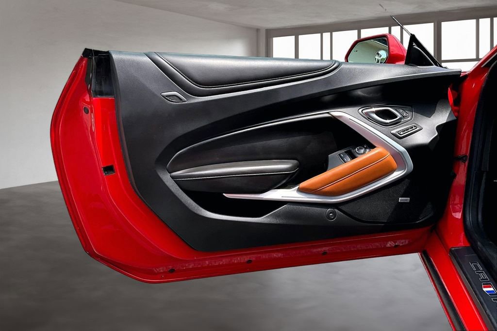 Used 2017 Chevrolet Camaro SS RWD image 20