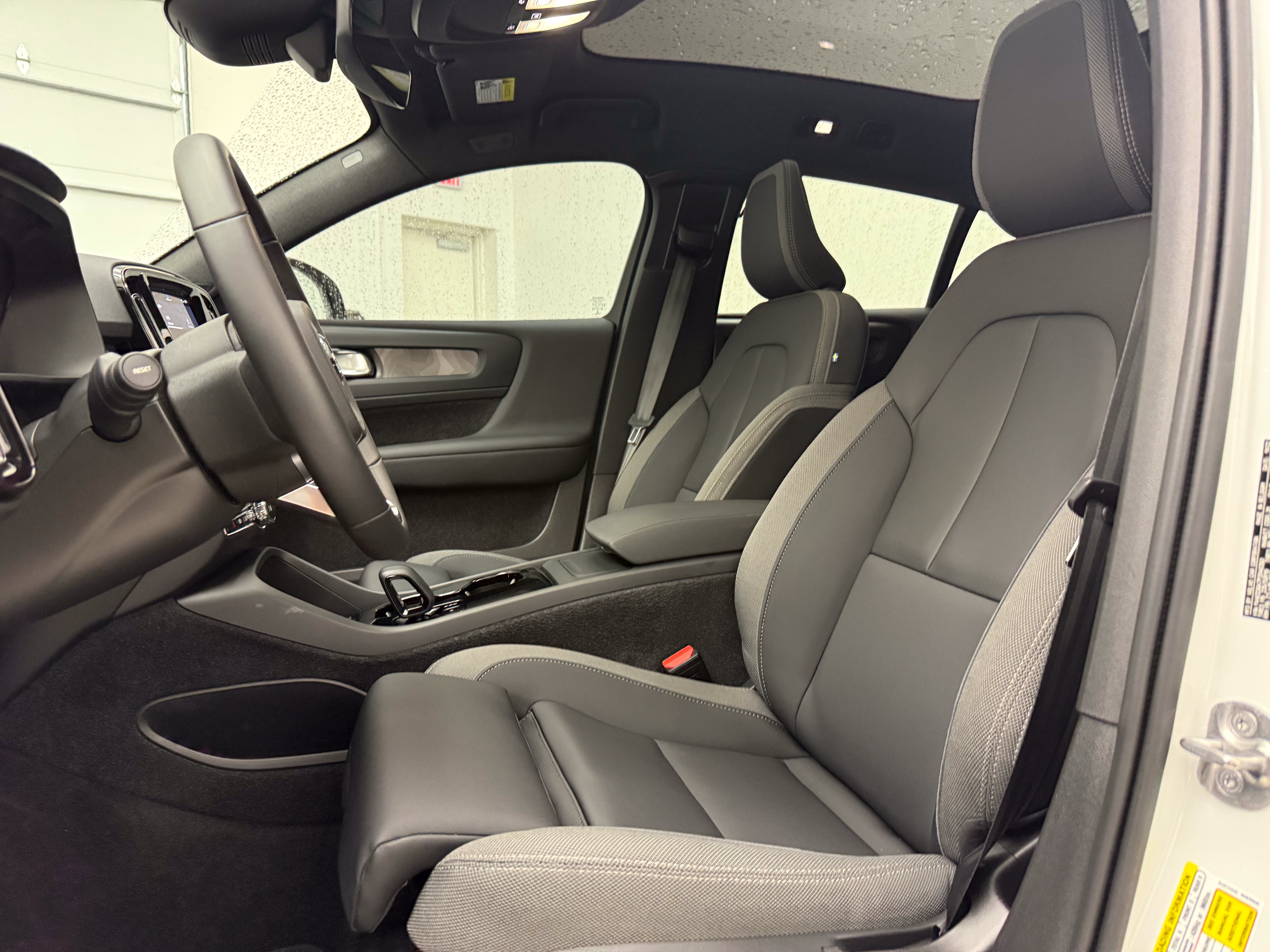 Certified 2023 Volvo C40 Recharge Core AWD/4WD image 12