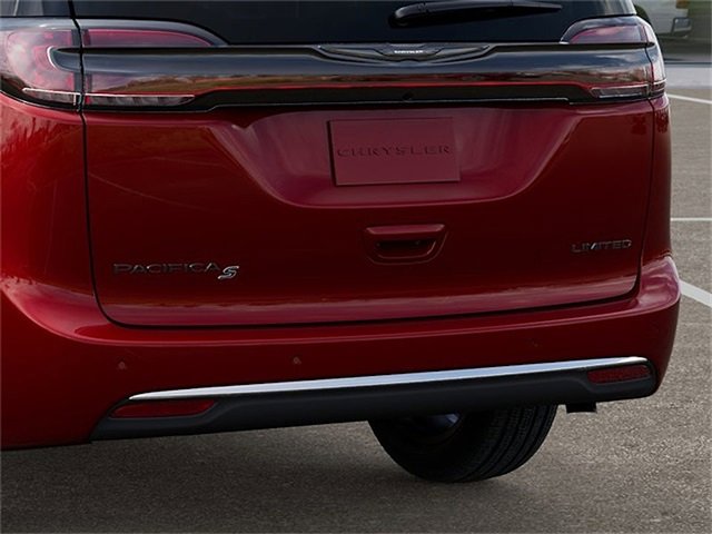 New 2026 Chrysler Pacifica Limited image 13