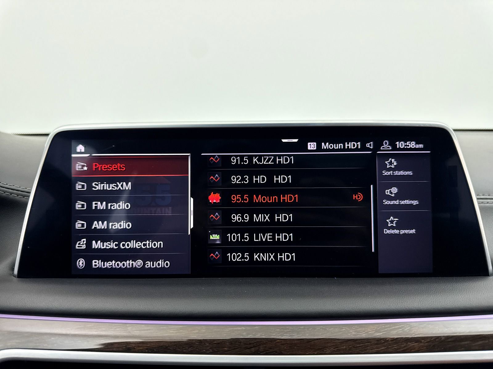 Used 2020 BMW 750i xDrive AWD/4WD image 26