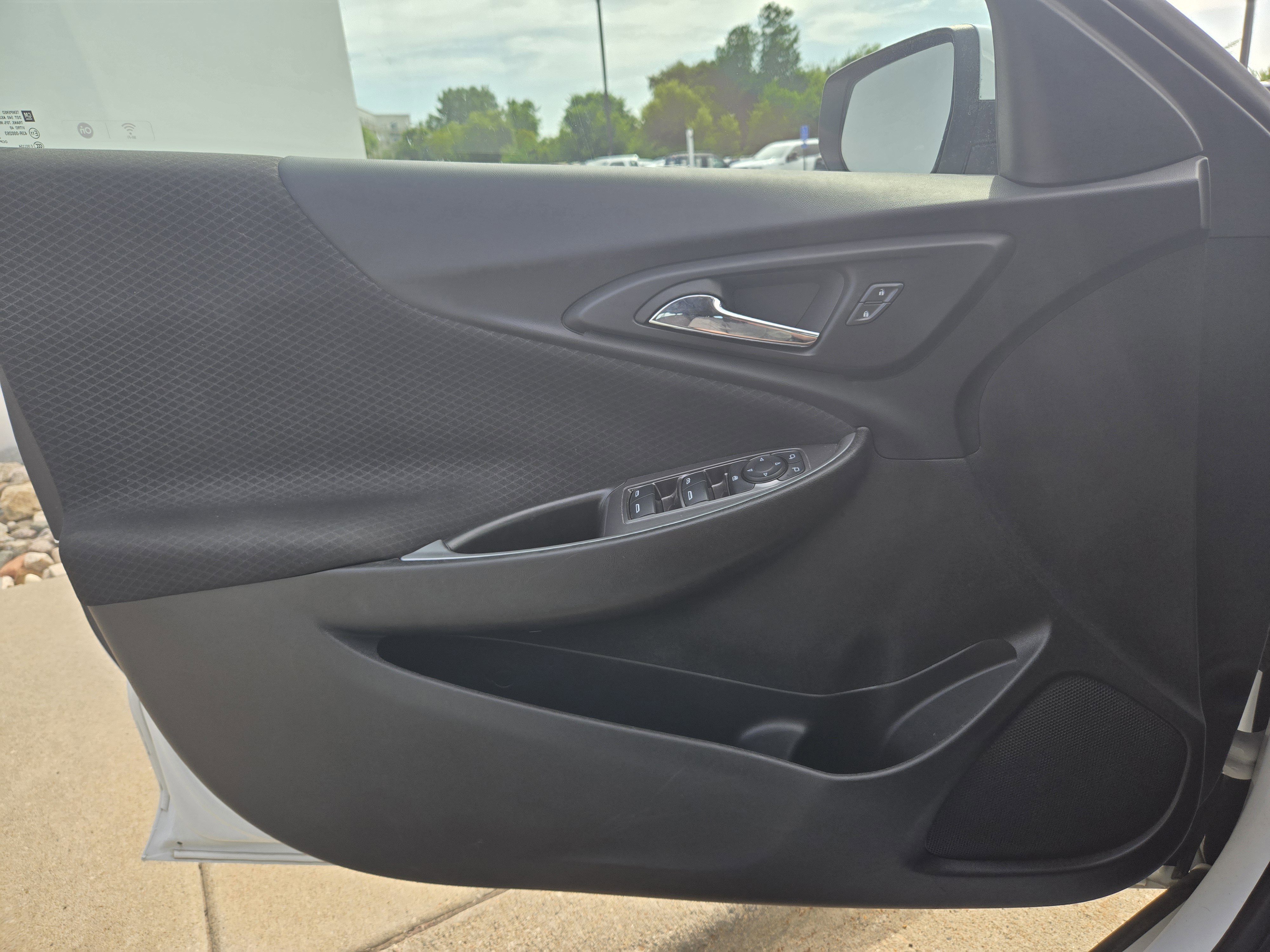 Used 2024 Chevrolet Malibu LT image 21