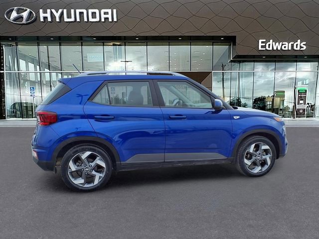 Certified 2025 Hyundai Venue SEL FWD image 9