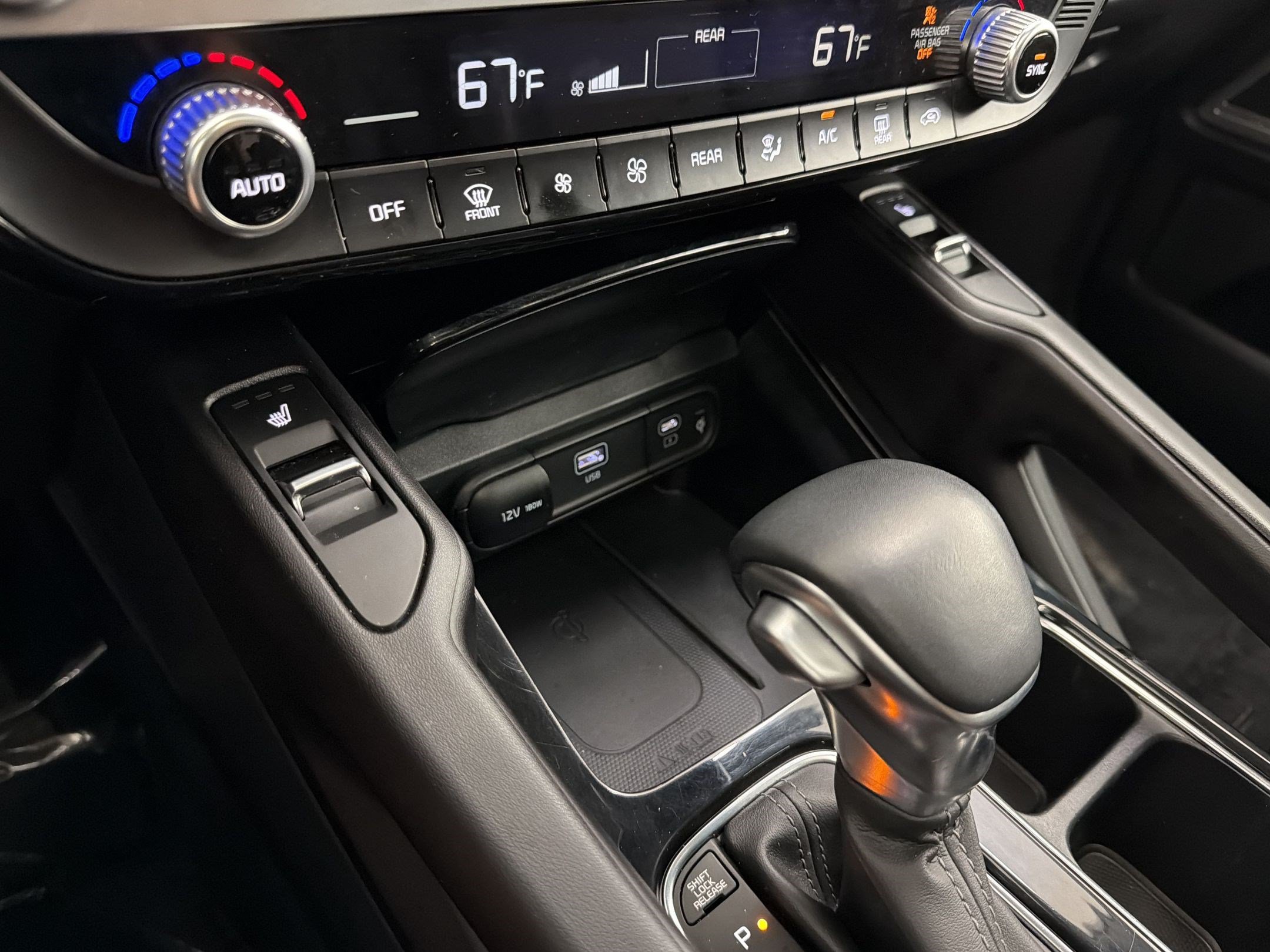 Used 2025 Kia Telluride S AWD/4WD image 17