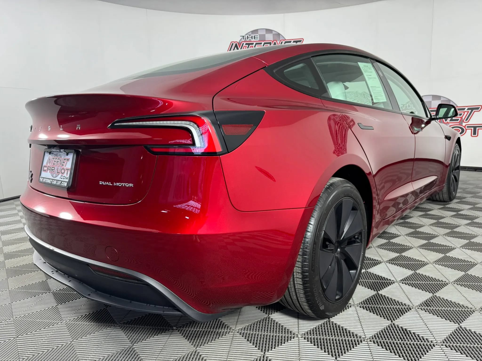 Used 2025 Tesla Model 3 Long Range AWD/4WD image 27
