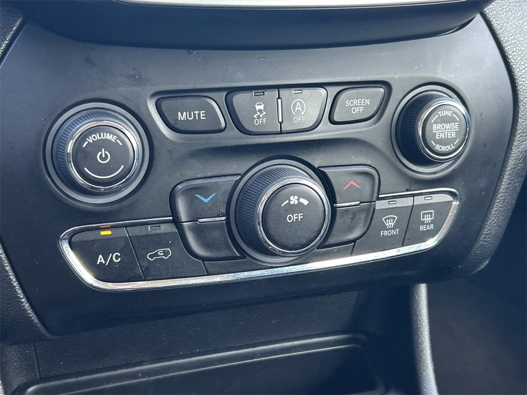 Used 2021 Jeep Cherokee Latitude Lux image 29