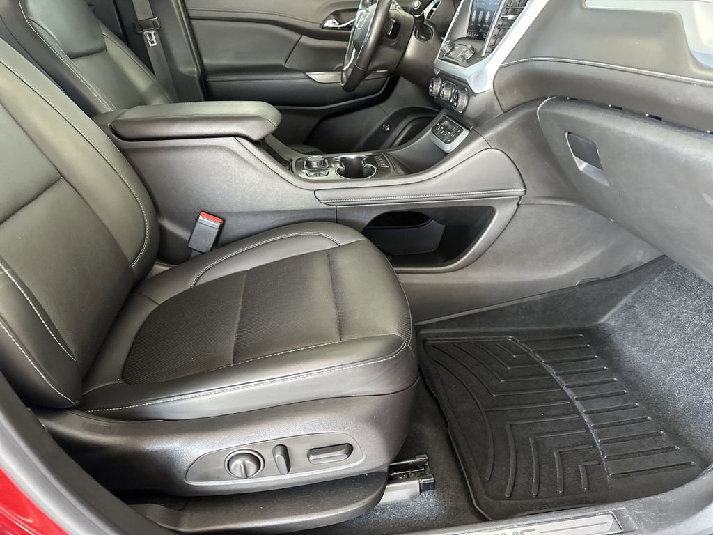 Certified 2022 GMC Acadia SLT w/ Technology Package FWD image 47