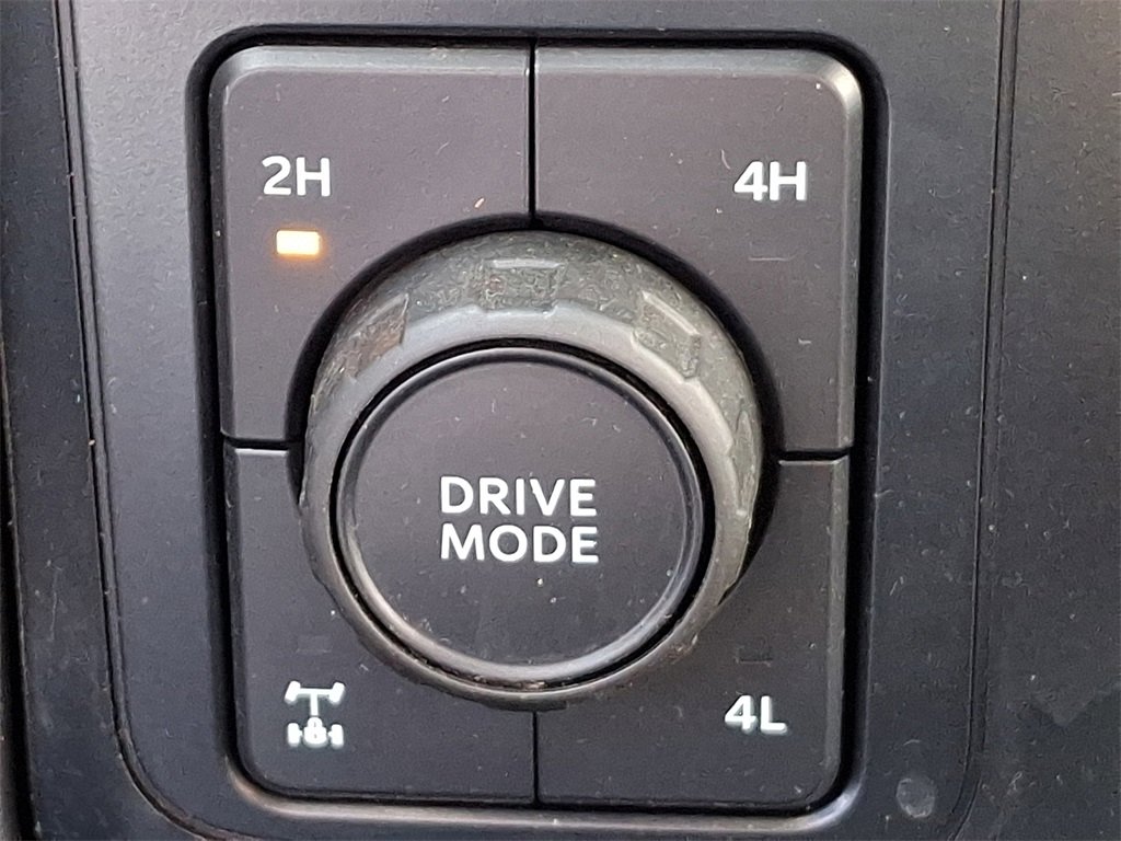 Used 2023 Ford F350 XLT w/ 360-Degree Camera Package image 24