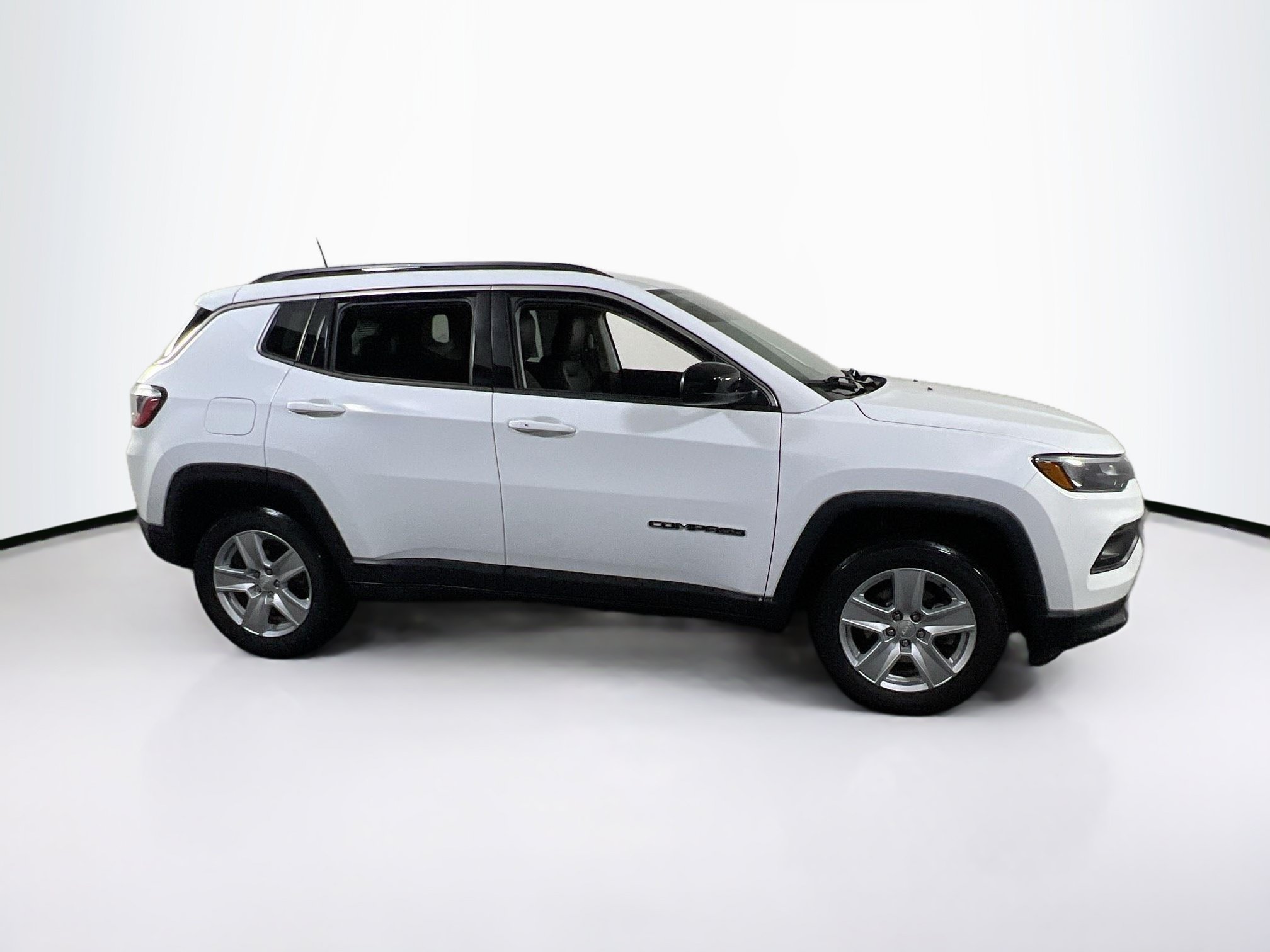 Used 2022 Jeep Compass Latitude AWD/4WD image 4