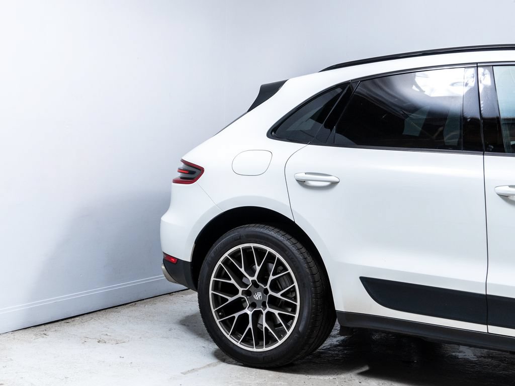 Used 2015 Porsche Macan S AWD/4WD image 11