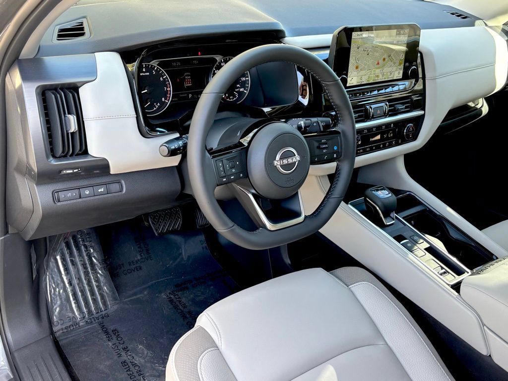 New 2025 Nissan Pathfinder SL FWD image 8