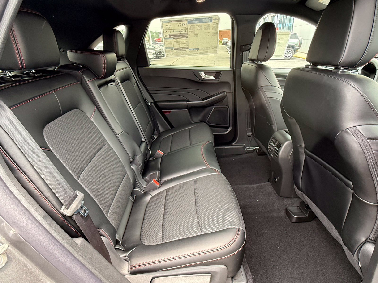 Used 2024 Ford Escape ST-Line w/ Tech Pack #1 AWD/4WD image 15