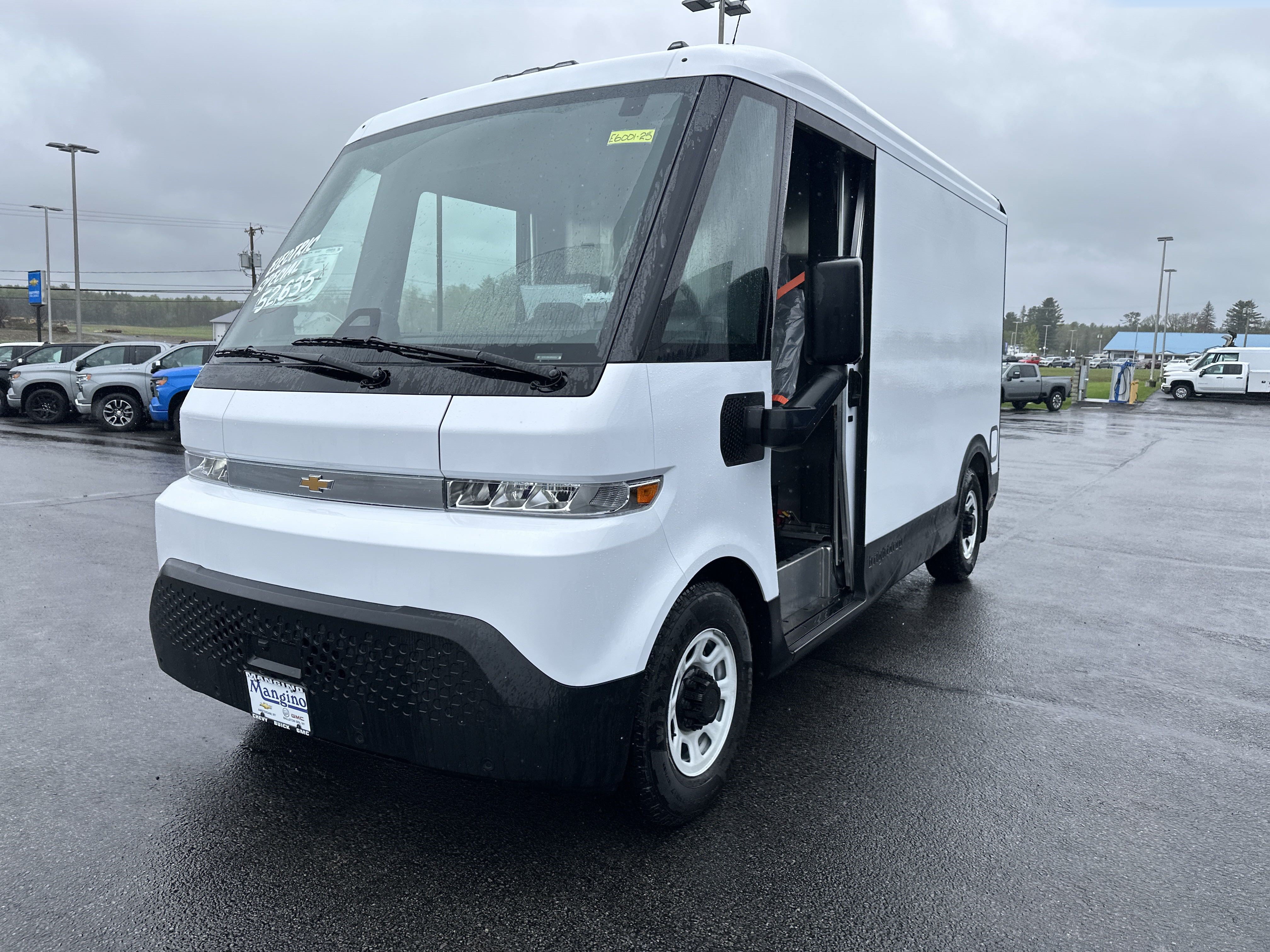 New 2025 Chevrolet Brightdrop 400 FWD image 3