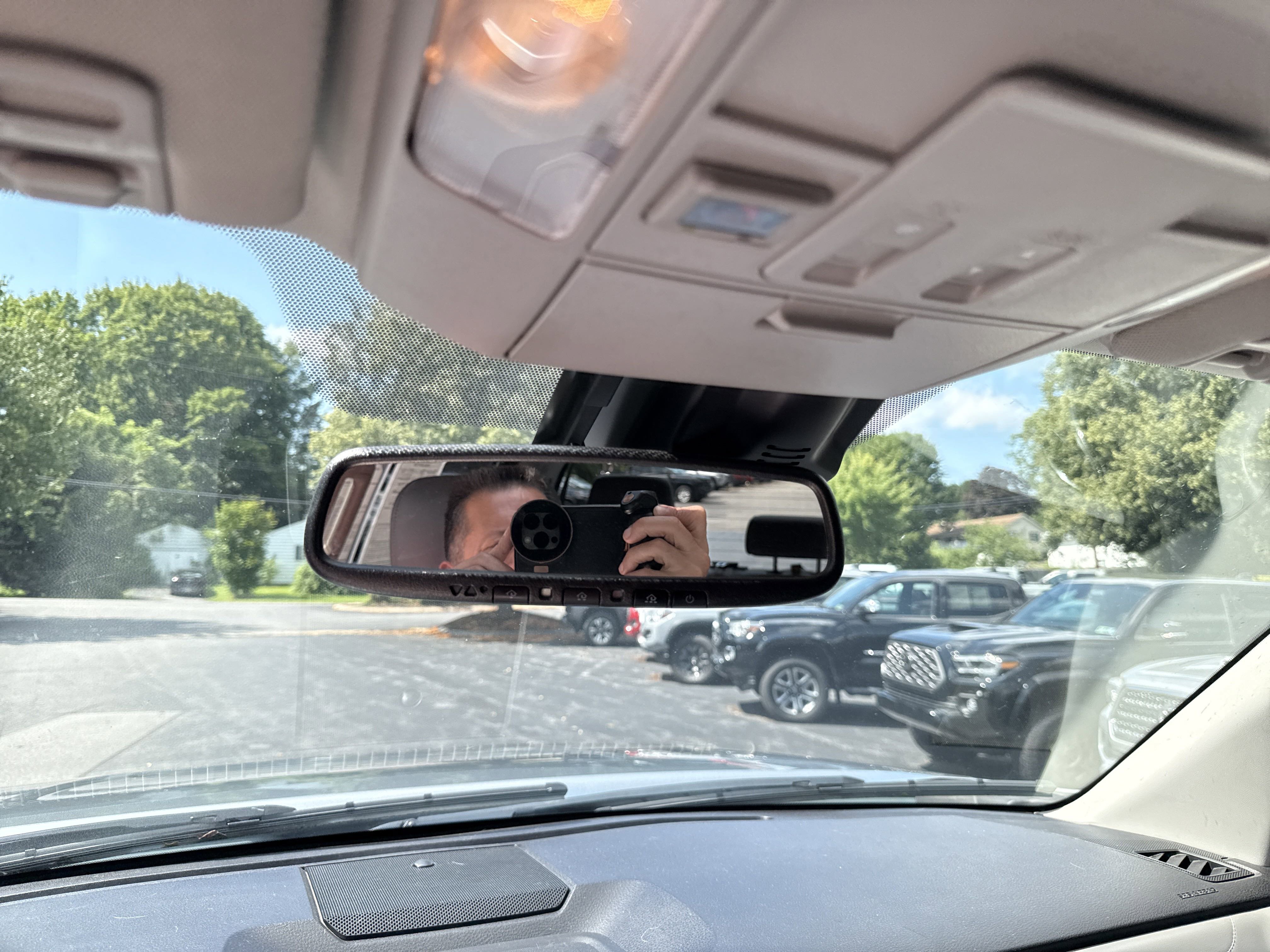 Used 2020 Toyota Tundra Limited image 21