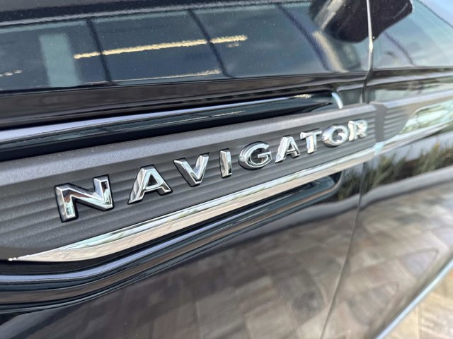 Certified 2024 Lincoln Navigator Reserve image 9