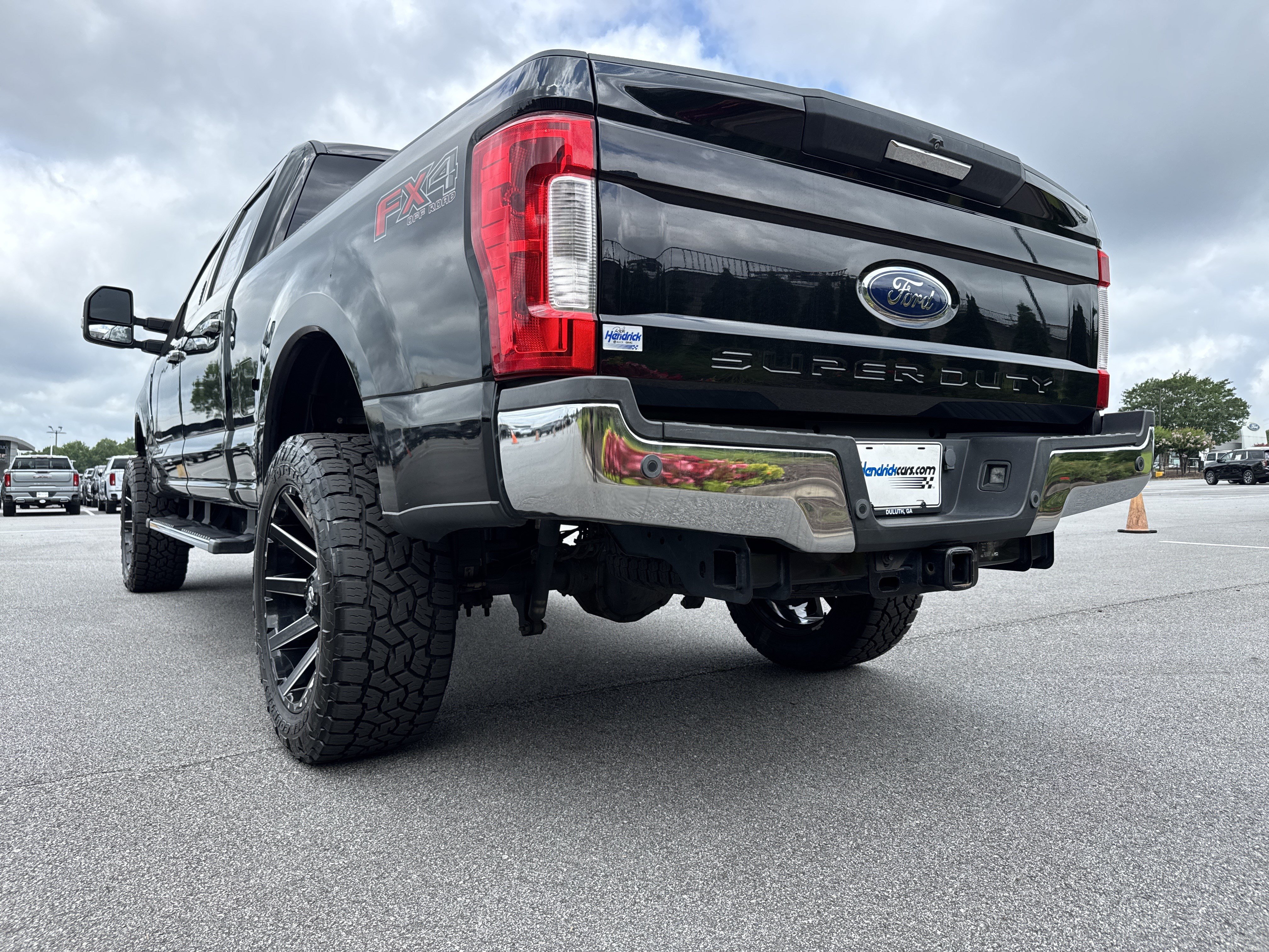 Used 2019 Ford F250 XLT w/ XLT Premium Package AWD/4WD image 8