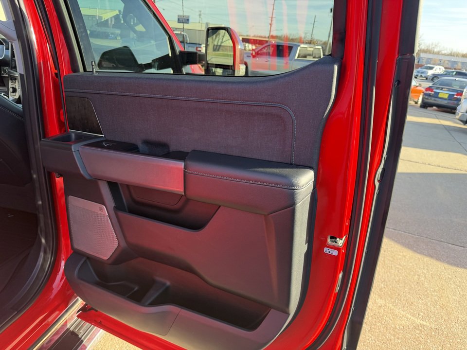 Used 2022 Ford F150 Lariat image 19