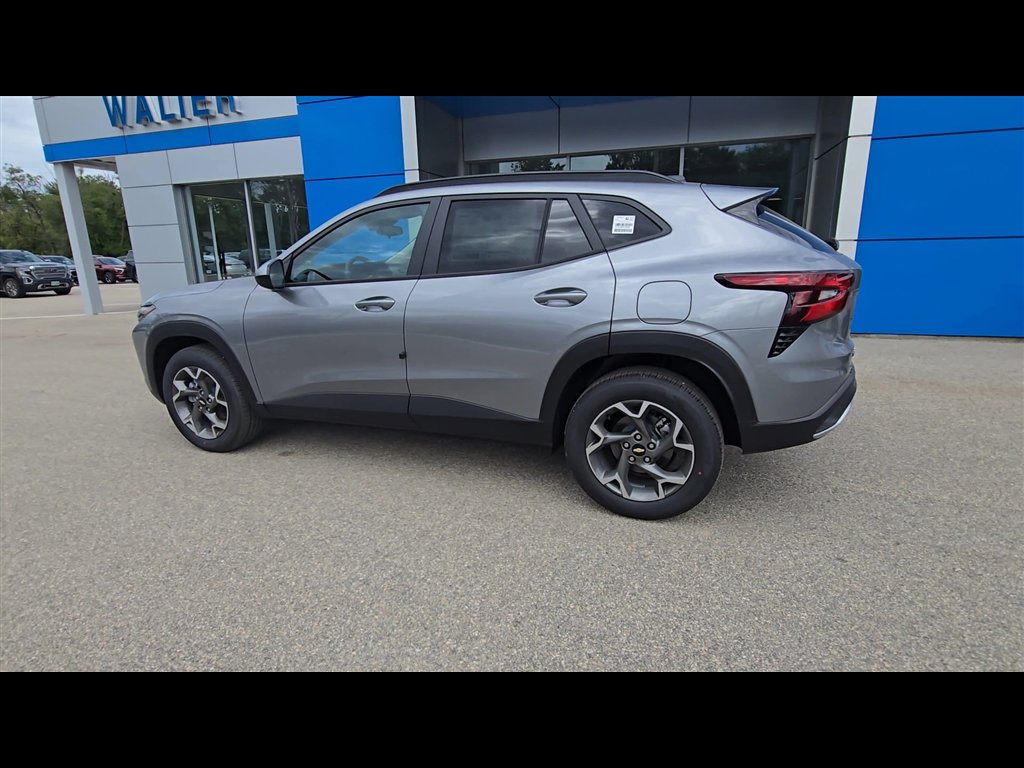 New 2026 Chevrolet Trax LT w/ LT Convenience Package image 6