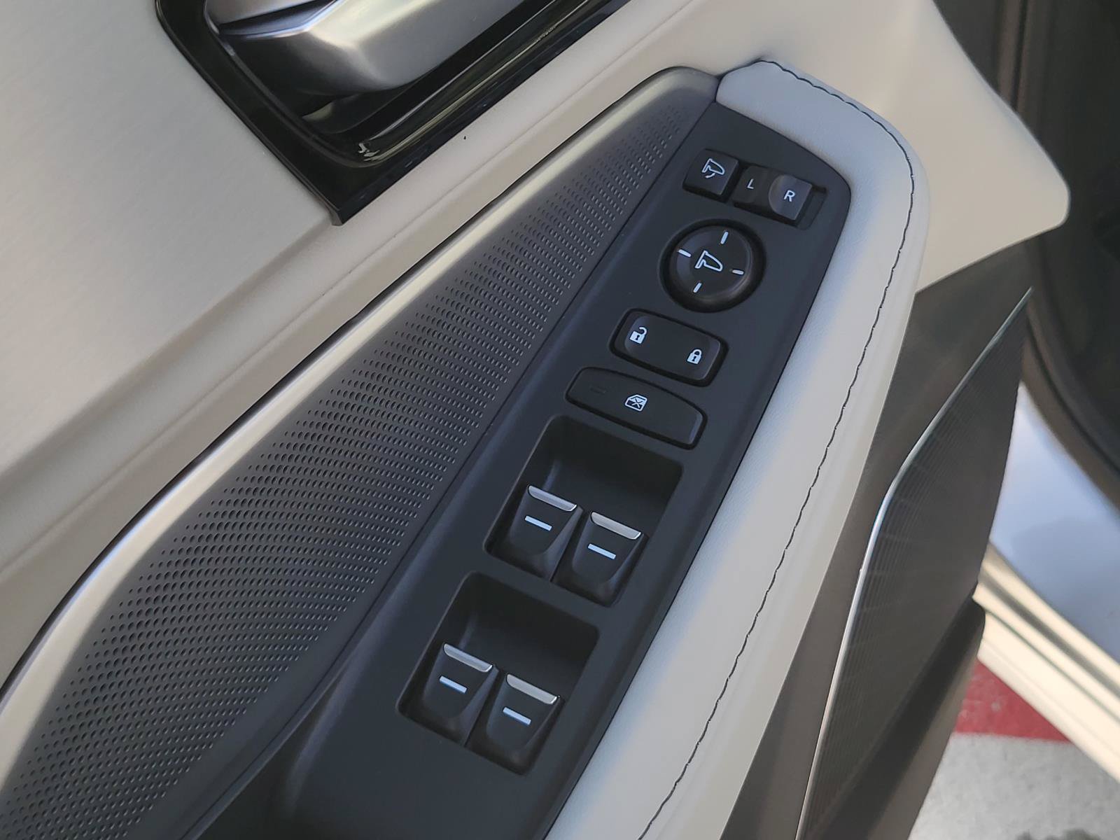 New 2026 Acura MDX w/ Technology Package FWD image 16