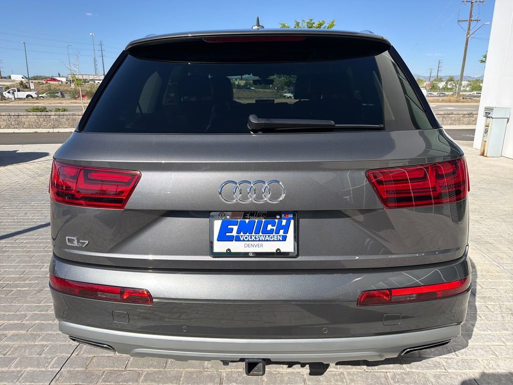 Used 2019 Audi Q7 3.0T Premium Plus w/ Premium Plus Package AWD/4WD image 4