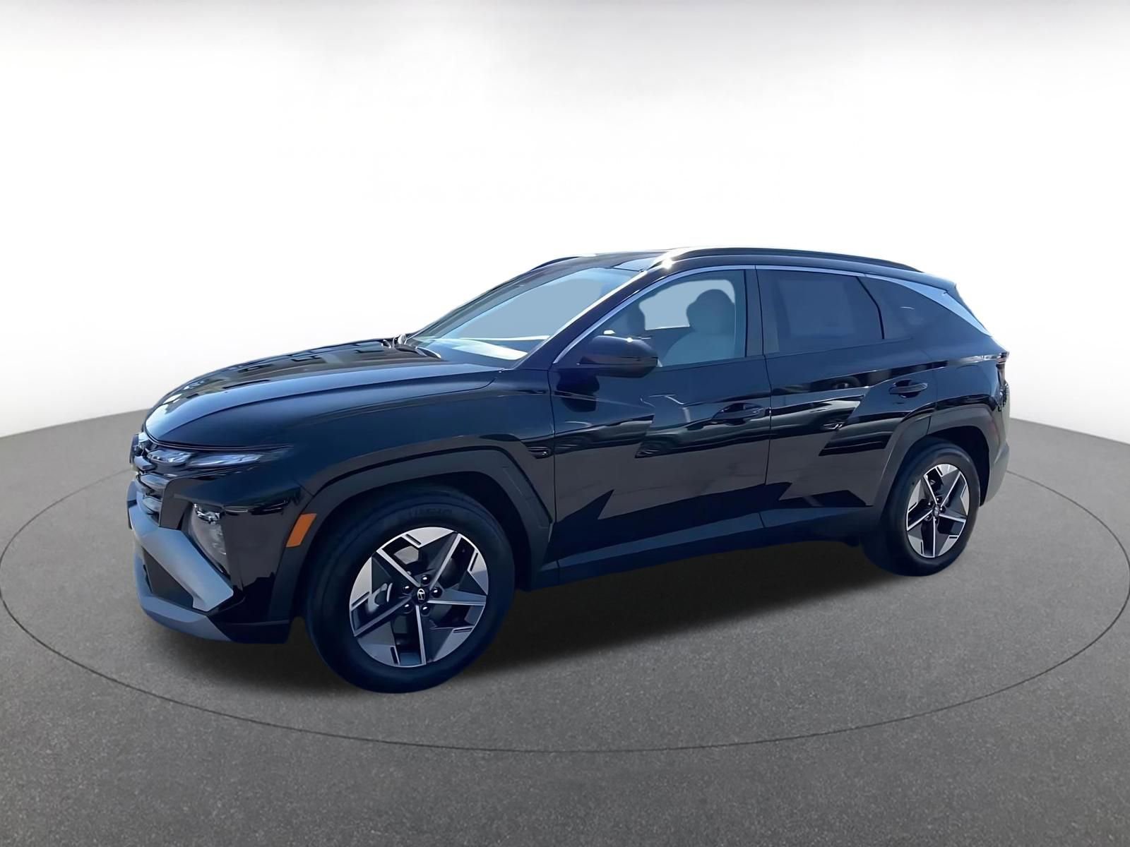 Used 2025 Hyundai Tucson SEL FWD image 8
