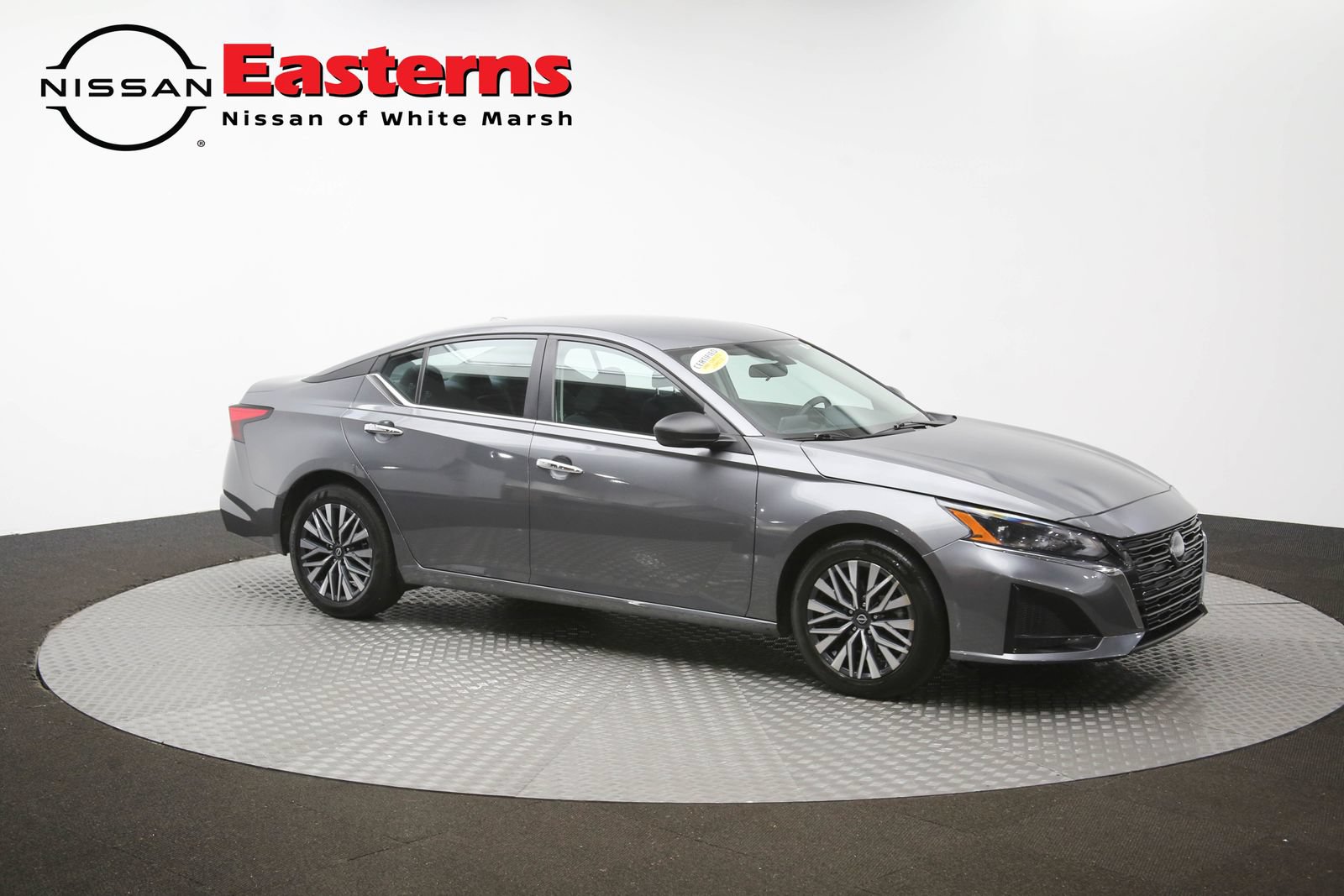 Used 2025 Nissan Altima 2.5 SV FWD image 46