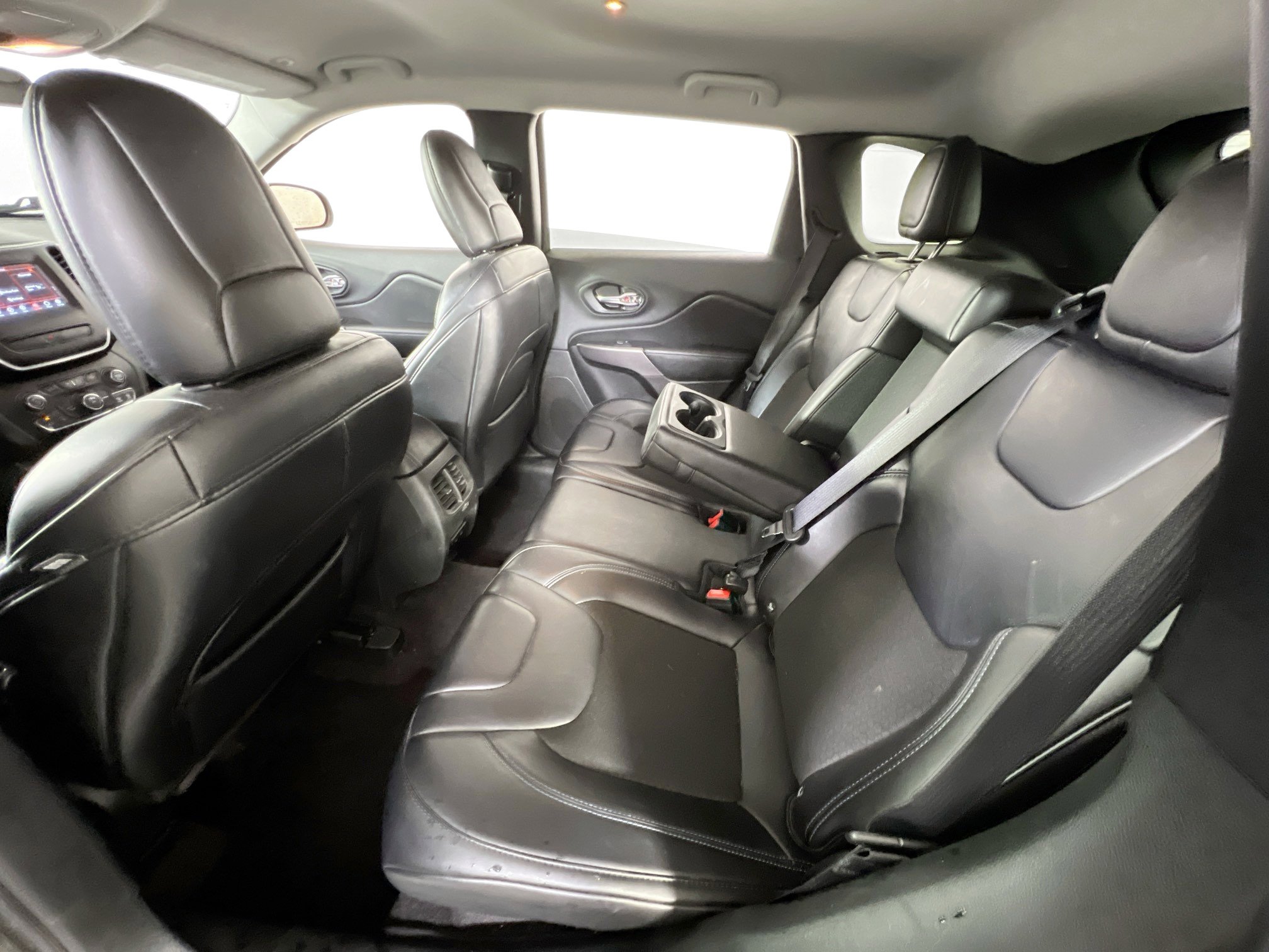 Used 2019 Jeep Cherokee Latitude Plus w/ Cold Weather Group image 23