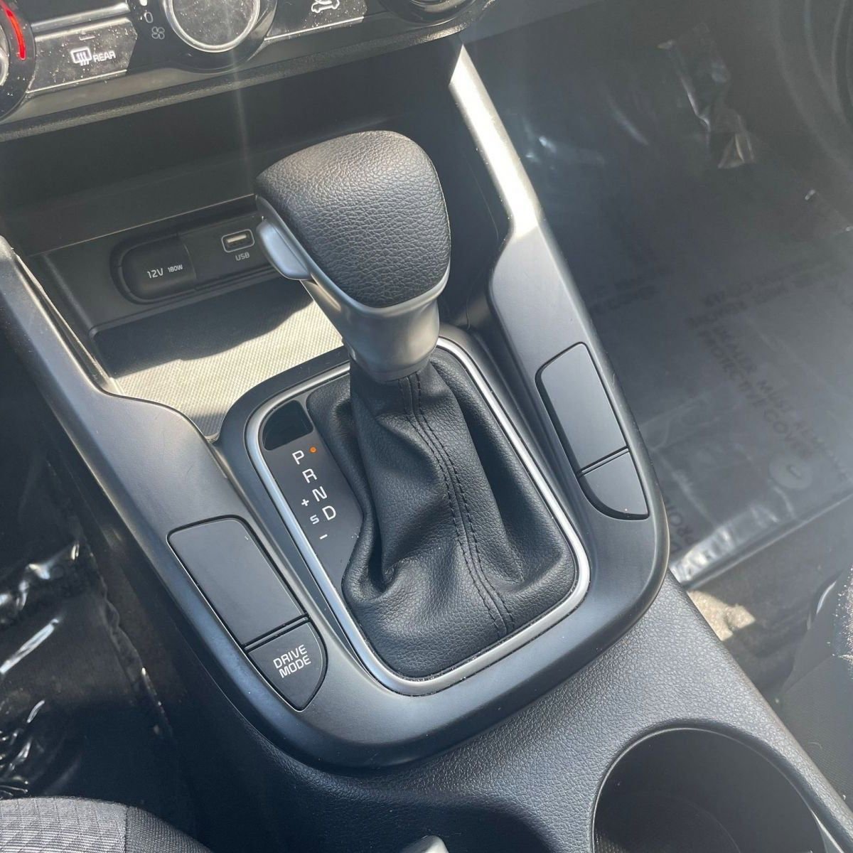 Used 2025 Kia Soul LX w/ LX Technology Package FWD image 36