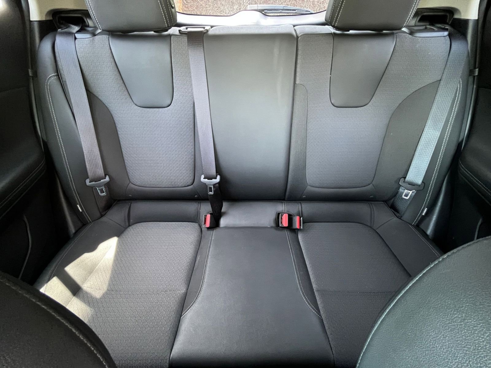 Used 2025 Buick Encore GX Preferred FWD image 37