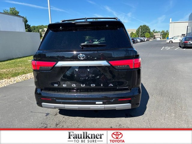 Used 2025 Toyota Sequoia Capstone AWD/4WD image 9