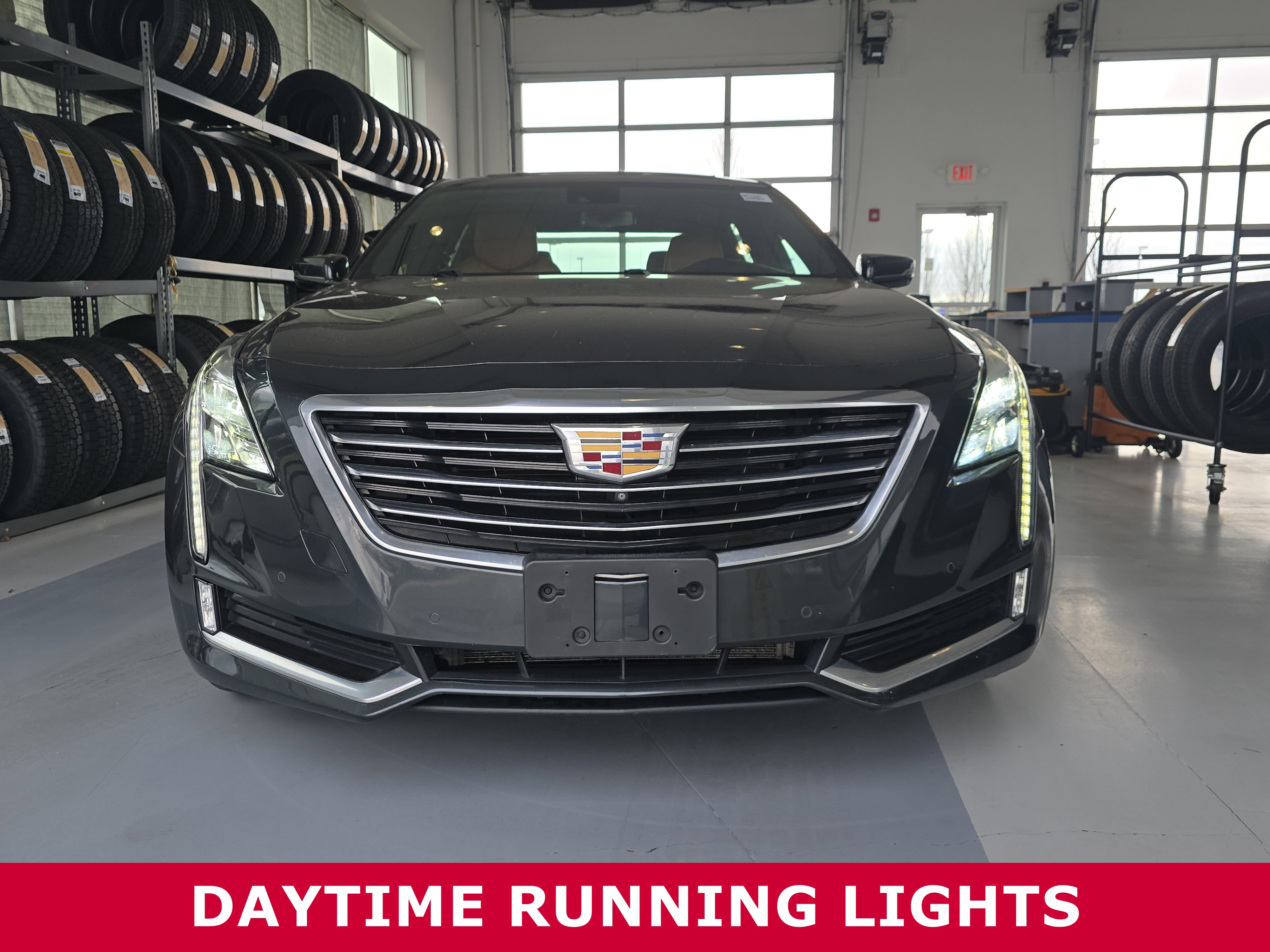 Used 2016 Cadillac CT6 Luxury image 2