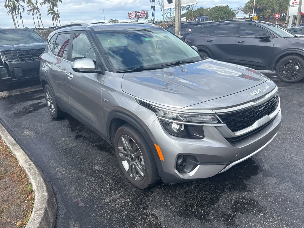 Used 2022 Kia Seltos S image 2