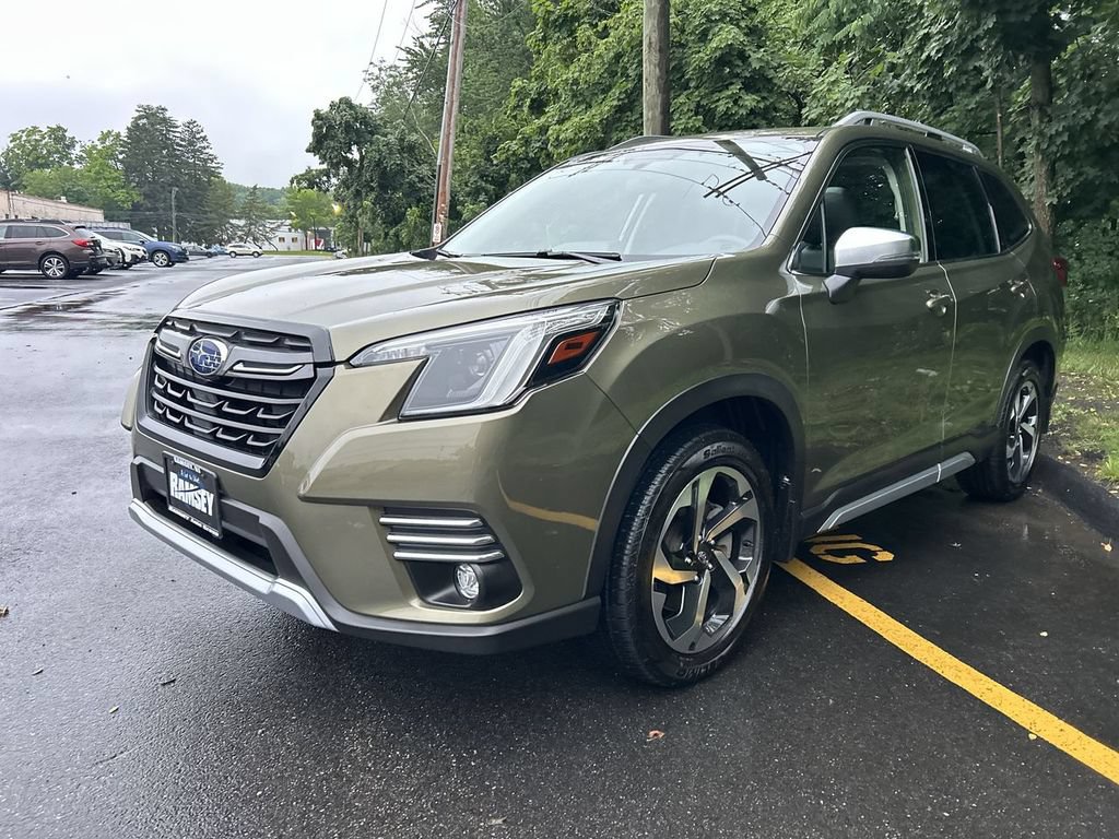 Certified 2023 Subaru Forester Touring AWD/4WD image 4