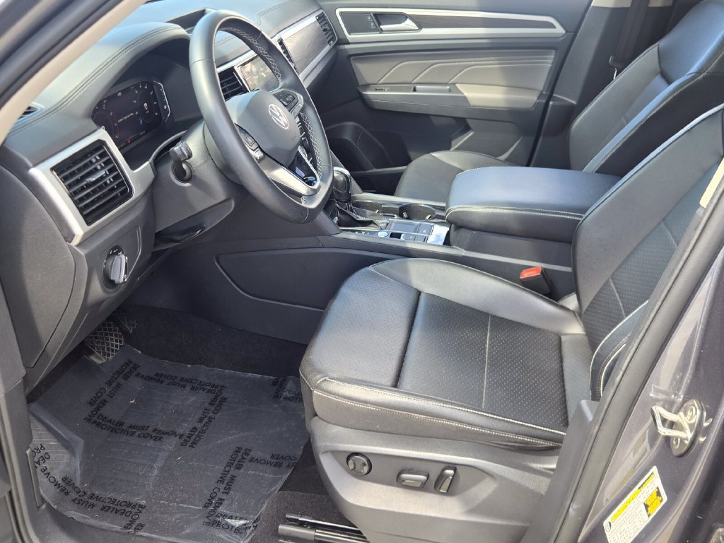 Certified 2022 Volkswagen Atlas SE FWD image 11