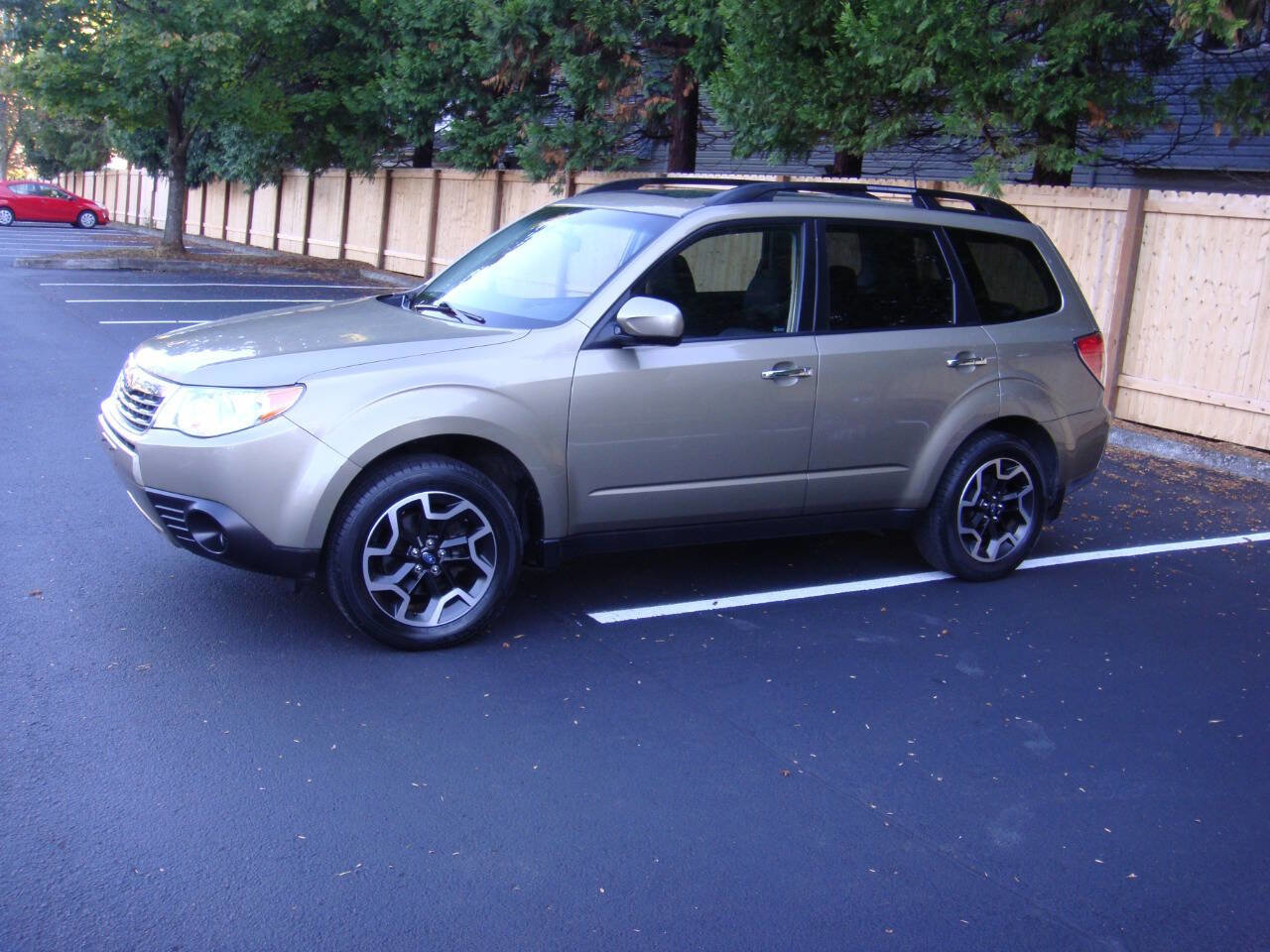 Used 2009 Subaru Forester 2.5X w/ Popular Equipment Group 1B image 1