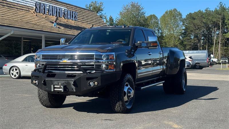 Used 2015 Chevrolet Silverado 3500 High Country w/ Duramax Plus Package AWD/4WD image 2