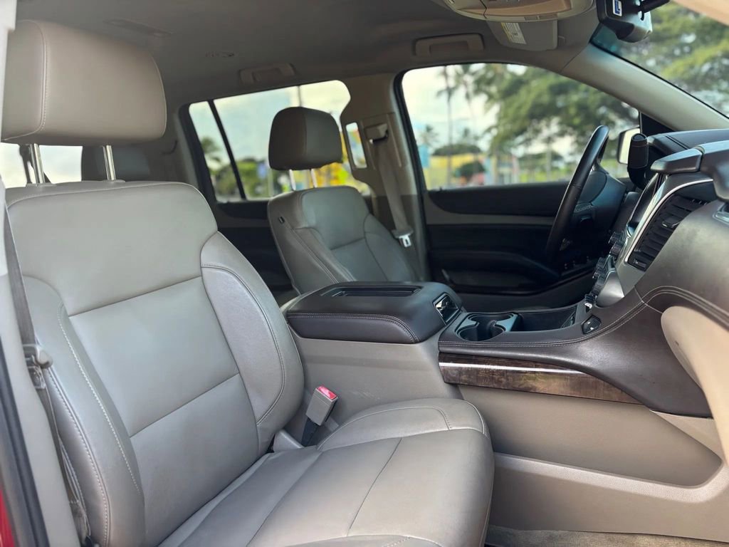 Used 2015 Chevrolet Suburban LT w/ Luxury Package image 9