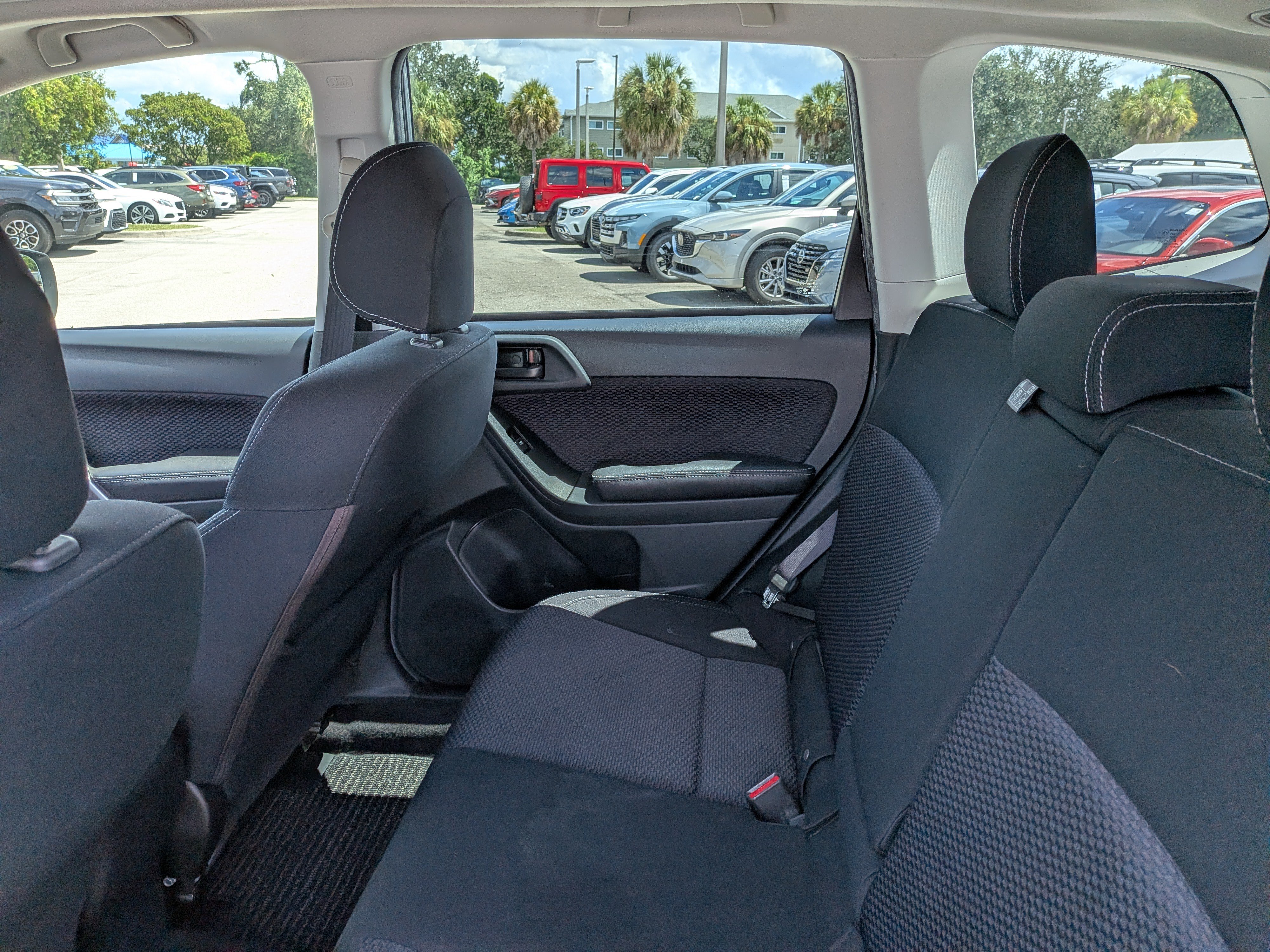 Used 2017 Subaru Forester 2.5i Premium w/ All-Weather Package AWD/4WD image 15