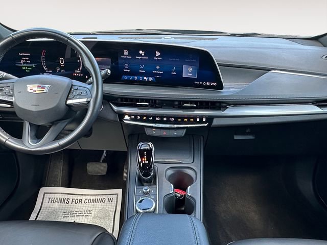 Used 2024 Cadillac XT4 Premium Luxury image 11