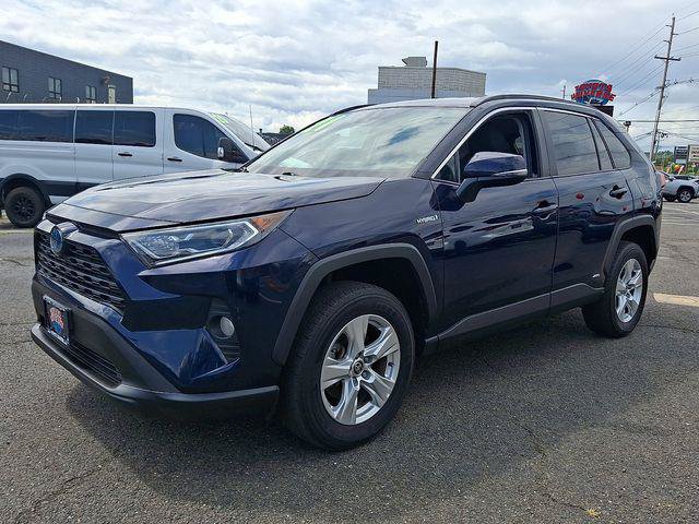Certified 2021 Toyota RAV4 XLE AWD/4WD image 2