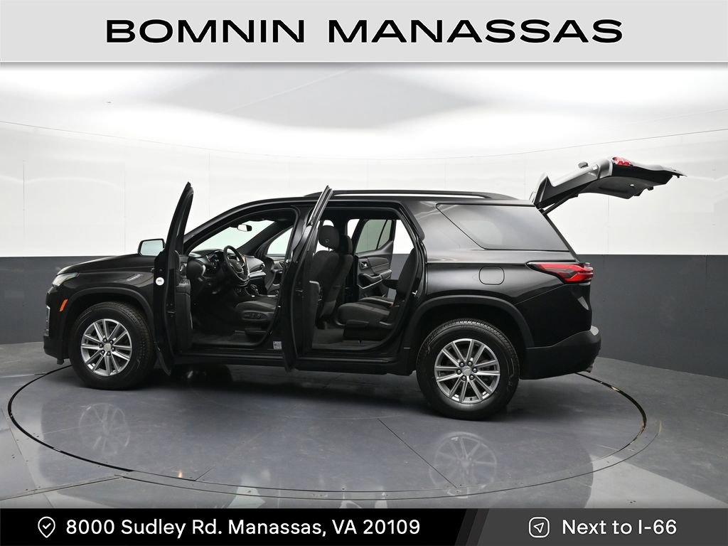 Used 2023 Chevrolet Traverse LT AWD/4WD image 42